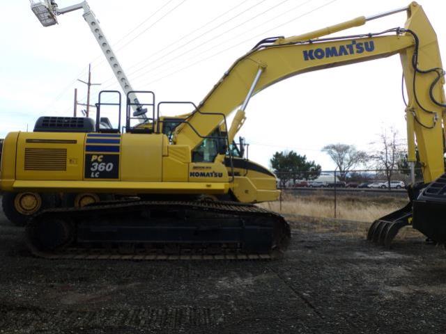 Rental store for excavator komatsu pc360lc 11 in Eastern Oregon