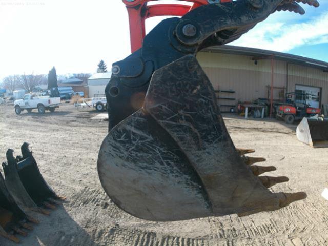 Rental store for bucket kubota kx80 30 inch dig in Eastern Oregon