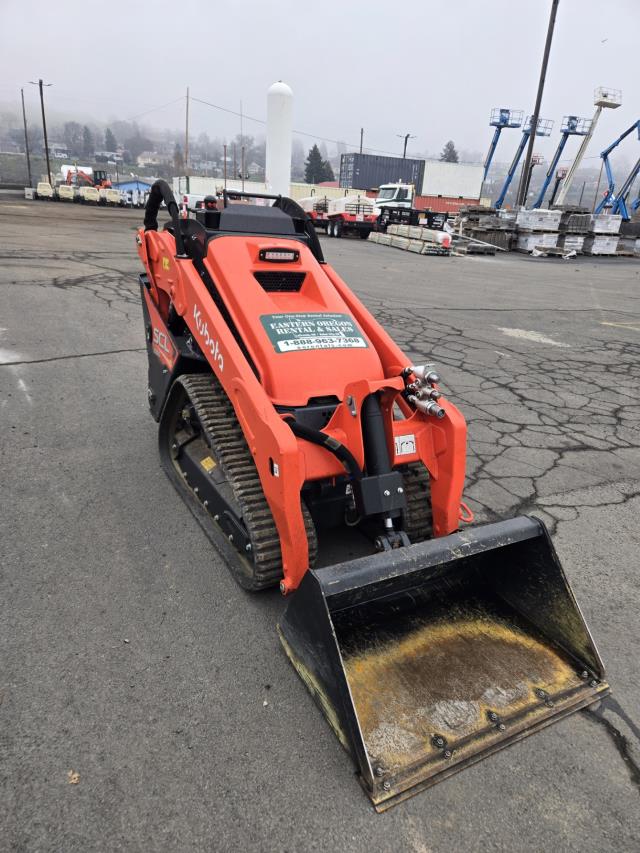 Rental store for skid steer kuboto scl1000 in Eastern Oregon